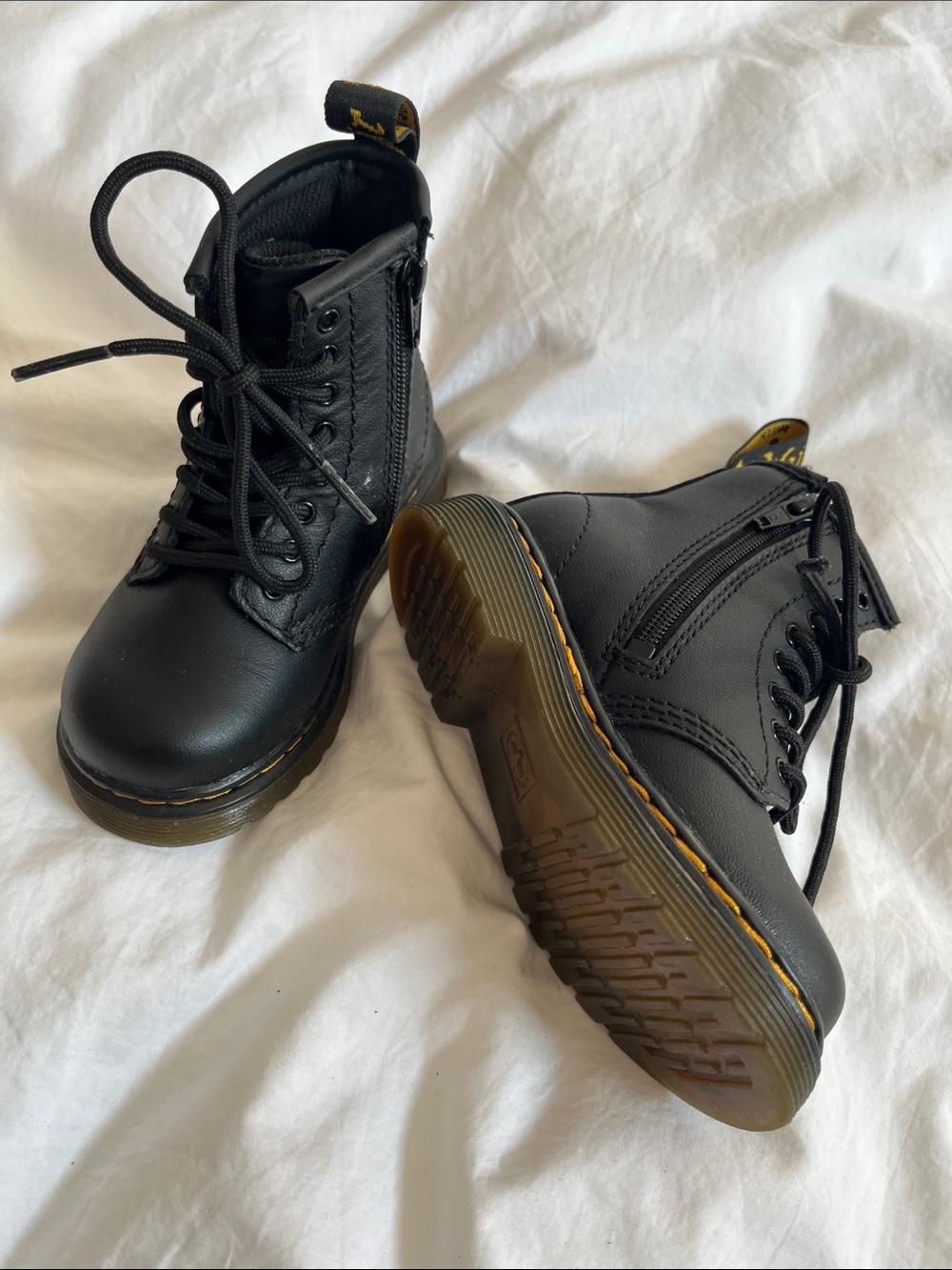black leather Dr. Martens Toddler 1460 Softy T Lace-Up Boots size 7 Toddler